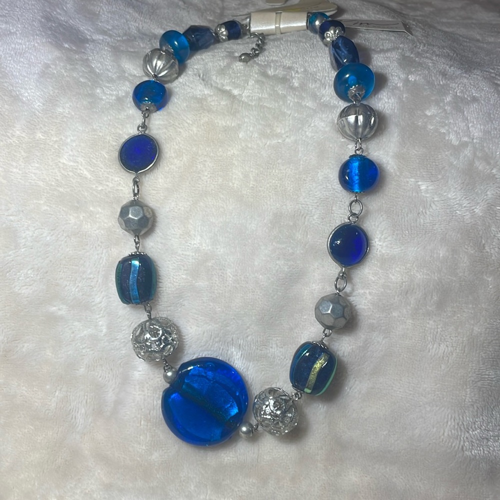 NWT Women’s blue moon beaded statement necklace silver adjustable Kim Rodgers